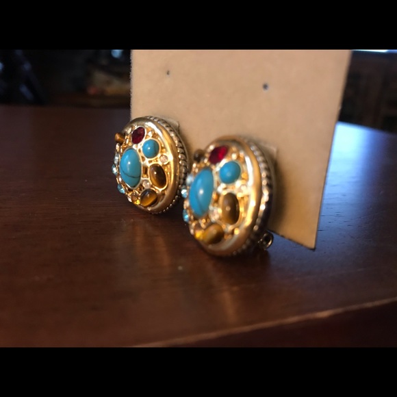Earrings - Picture 4 of 5
